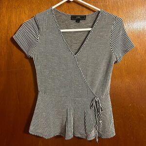 Vibe sportswear women’s top size small